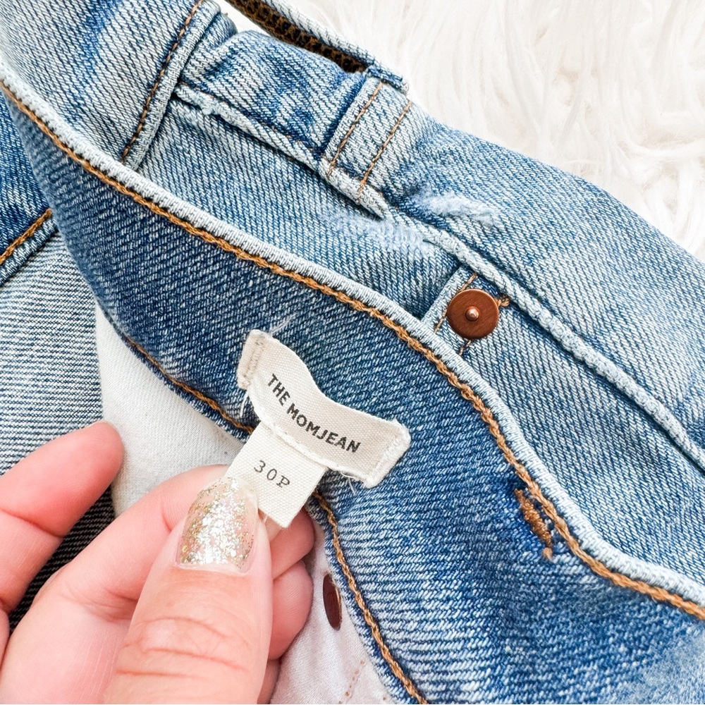 Madewell Petite Mom Jeans High Rise Light Wash - Picture 14 of 15